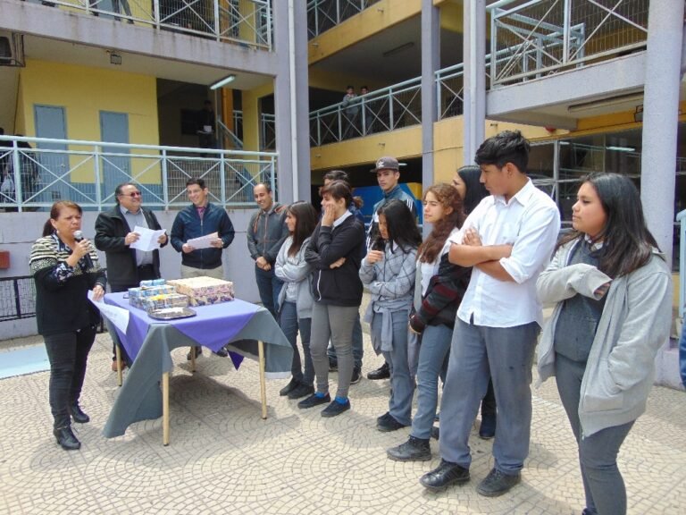 Colegio Novo Horizonte sube puntaje en pruebas Simce de Matemáticas, Lectura y Ciencias