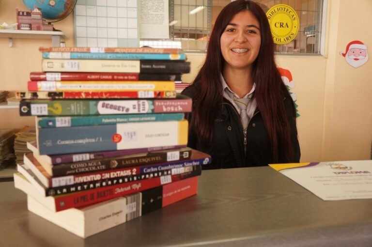 Alumna de 2° Medio fue destacada como «la mejor lectora» de 2017