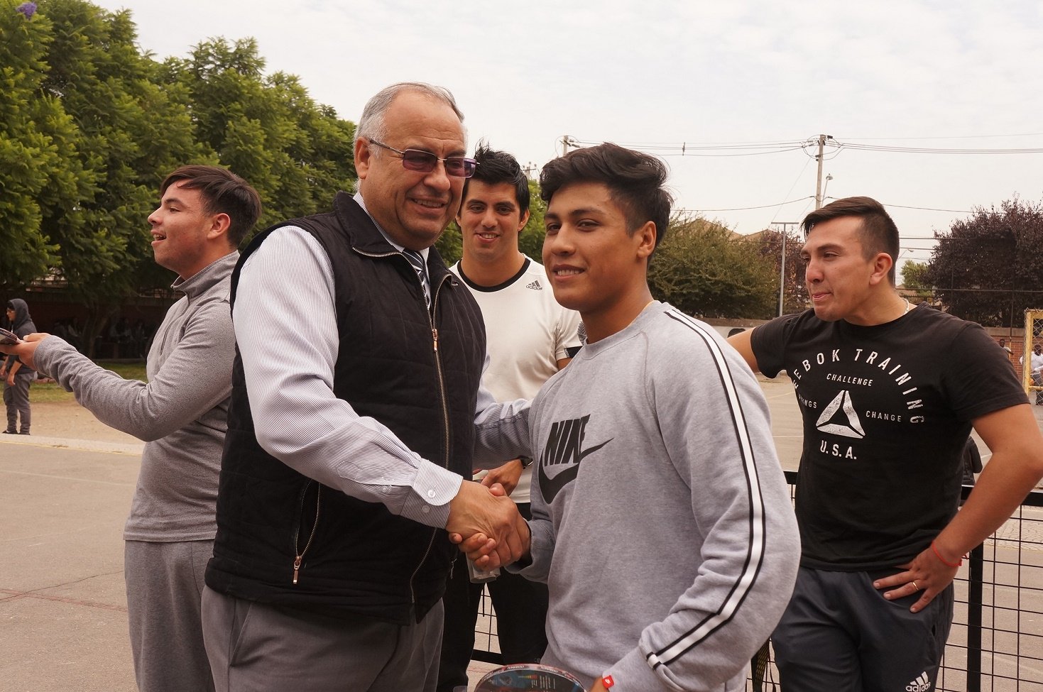 Con un torneo de tenis de mesa nos sumamos al Día Nacional del Deporte