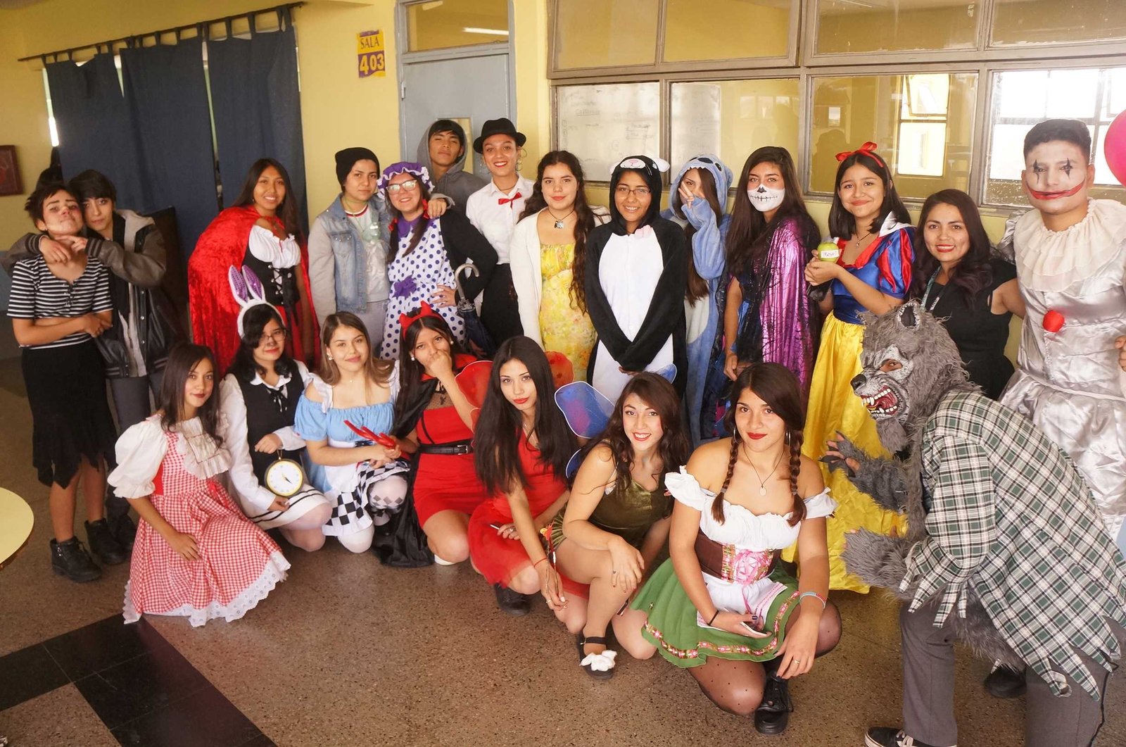 Personajes literarios y el lanzamiento de un concurso marcaron el Día del Libro 2019