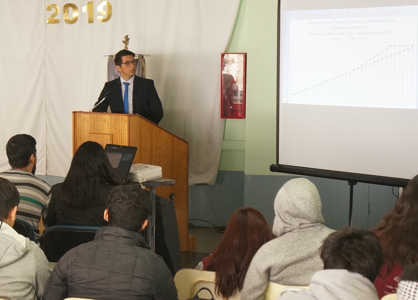 Jefe UTP científico-humanista obtiene beca para el «Plan de Formación de Directores»