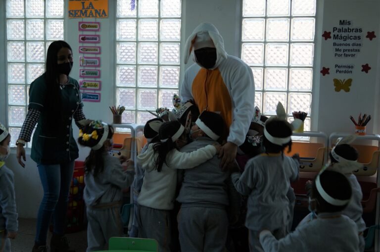 Felicidades niñas y niños: ¡Nos visitó el Conejo de Pascua!