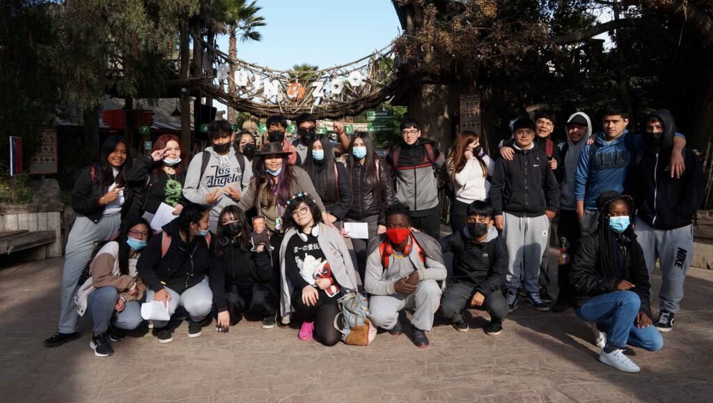 Aprendiendo en terreno: Los 2dos Medios vibraron con salida pedagógica al Buin Zoo