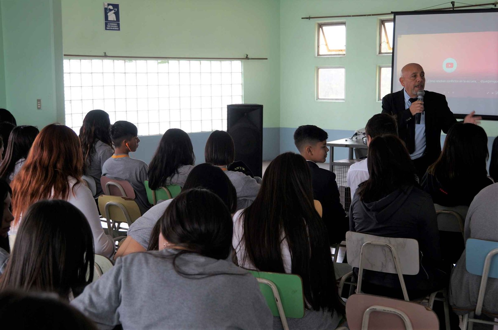 Primeros Medios vivieron exitosa jornada de charlas «Trayectoria educativa»