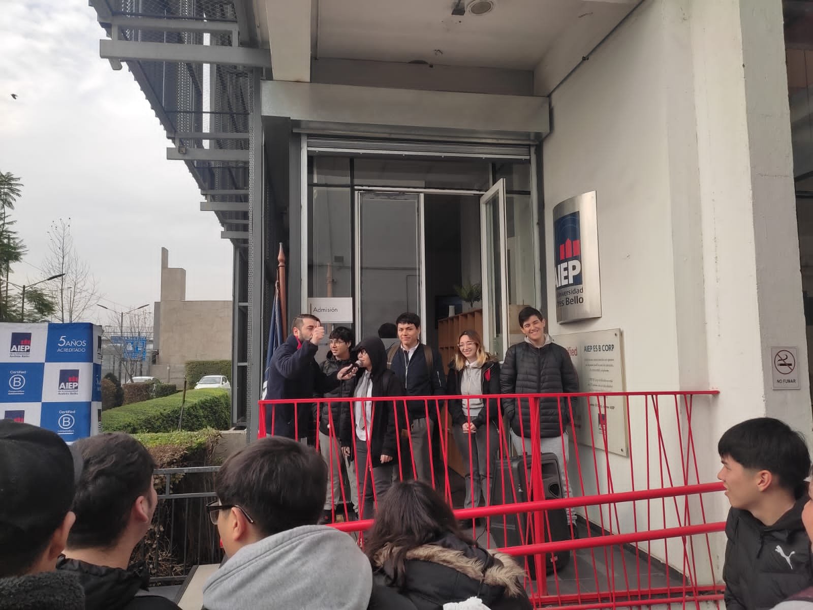 Plan de Alternancia: Cuartos Medios visitaron la UDLA y el Instituto AIEP