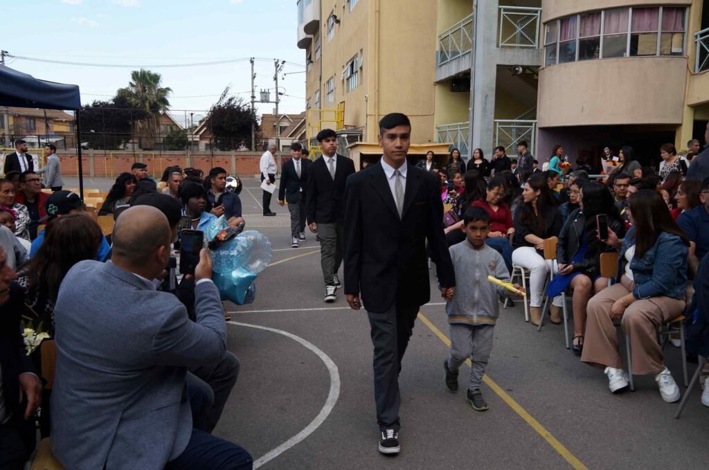Las imágenes de la esperada ceremonia de Licenciatura de 4tos Medios y Titulación 2023 — foto 3
