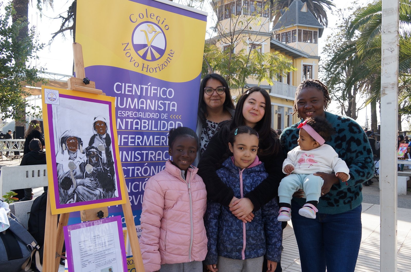 Nuestros artistas de 2do Básico participaron de muestra en la Casona Dubois