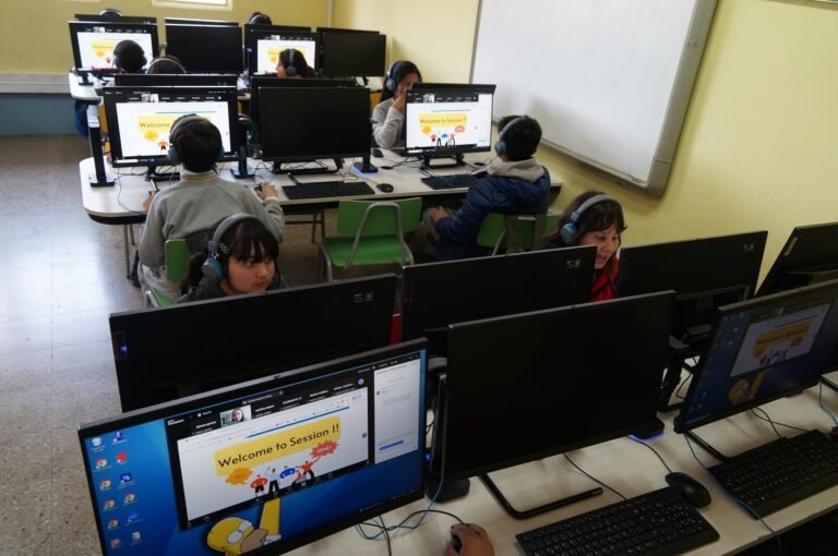 Innovador Taller «Inglés abre puertas» se implementará para 5to y 6to Básico