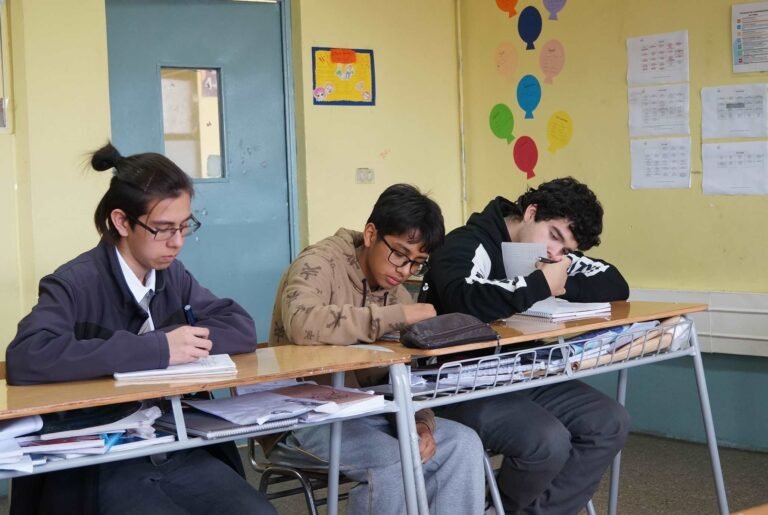 Novo Horizonte organizó por primera vez un Torneo de Debate Estudiantil